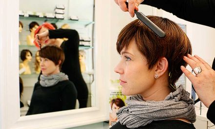 Uutta Hairlekiinissa – peruukkipalvelut