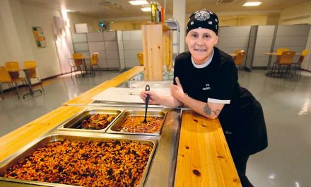 Herkullista kotiruokaa ja hulppeat juhlatilat