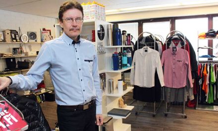 Aika muistaa asiakasta, kumppania tai työntekijää?