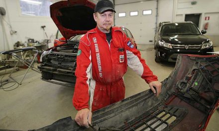 Pentikäinen korjaa kolhut