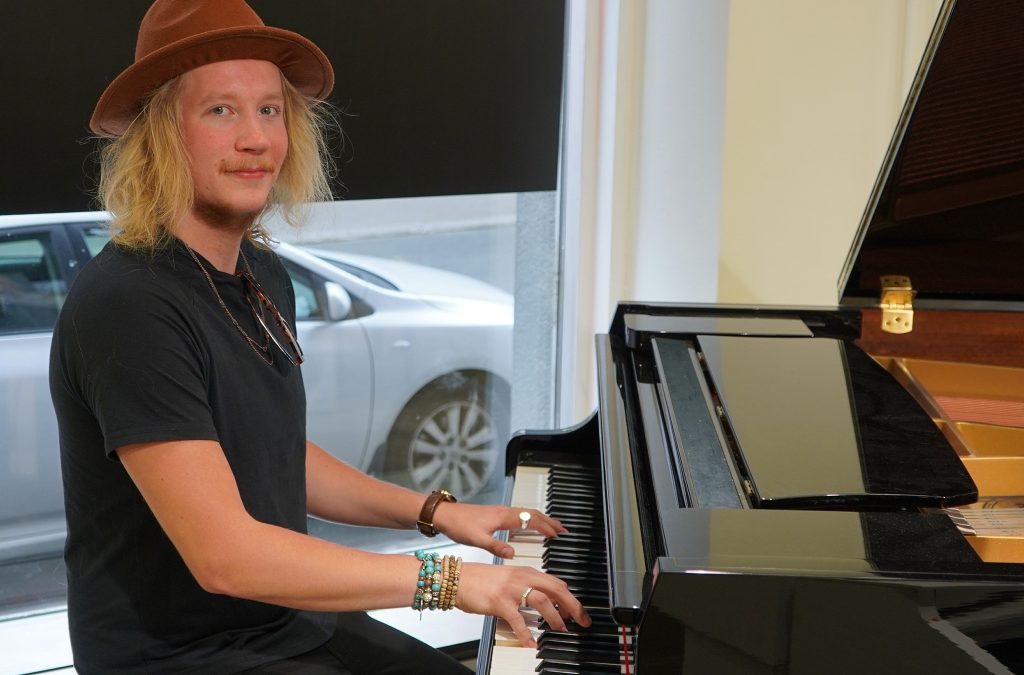 Pianisti pystymetsästä