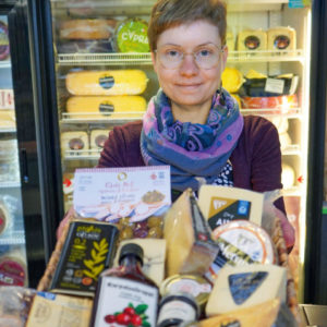 Gruyère varsinkin tuntuu sopivan suomalaiseen suuhun. Siinä on pähkinäinen ja mukavan täyteläinen maku sekä tiivis rakenne. Tunnettuuteen on varmasti vaikuttanut myös juuston ahkera mainostaminen kansainvälisissä hiihtokisoissa!